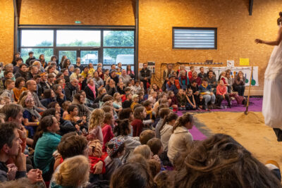 C'mouvoir - Agrandir l'image 13 sur 18, fenêtre modale